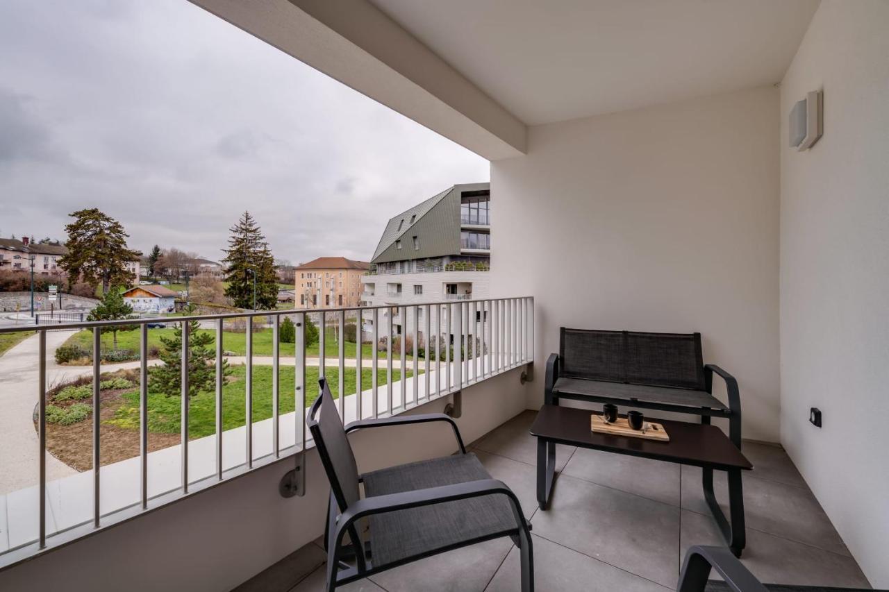 Le 305 - T3 With Garage And Beautiful Terrace Villa Annecy Bagian luar foto