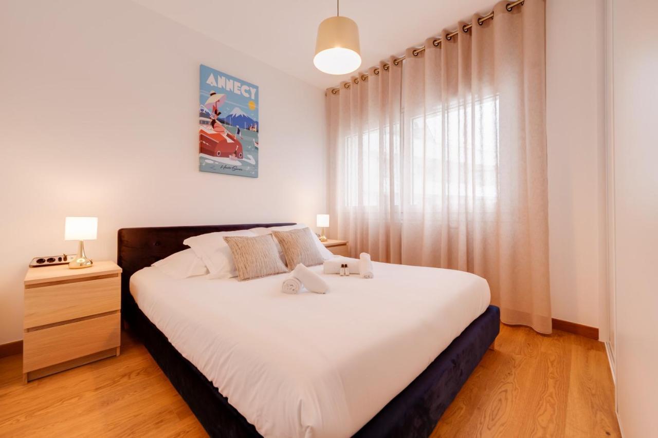 Le 305 - T3 With Garage And Beautiful Terrace Villa Annecy Bagian luar foto